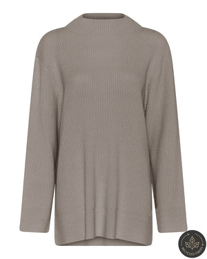 IvoryTT Chimney neck  Pullover